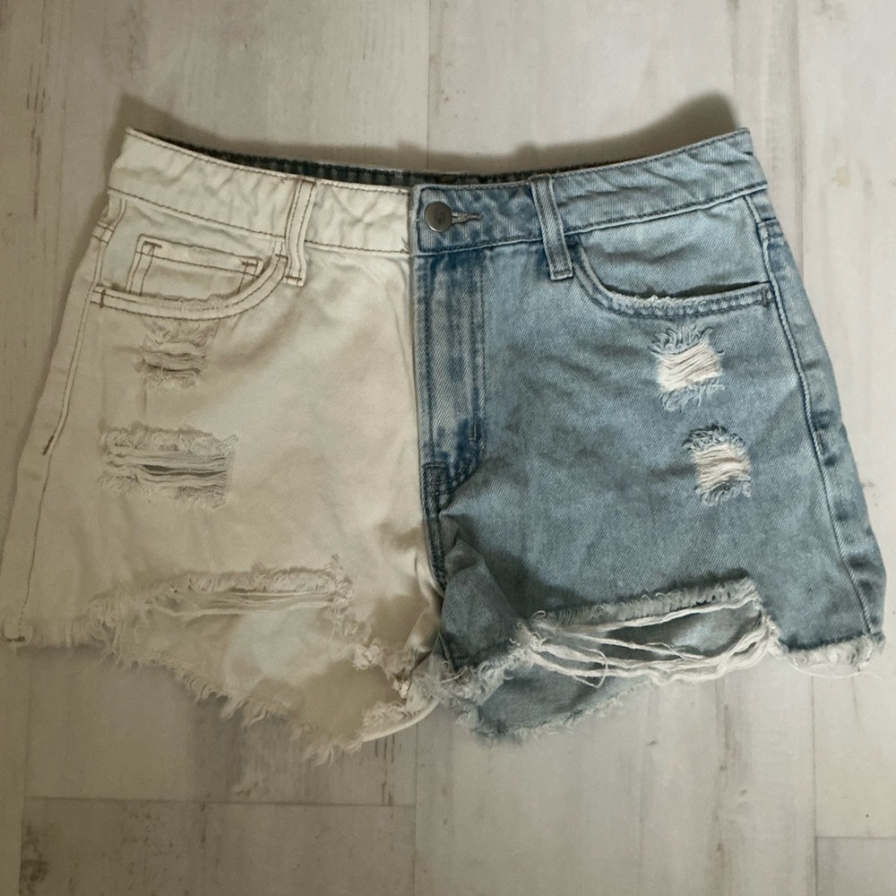 Altar'd State Cream and Blue Distressed Jean Shorts - Picture 2 of 5
